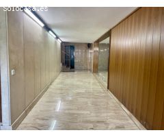 Piso grande, en muy buen estado, 4 habitaciones, 2 baños, 2 balcones integrados