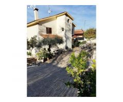 CHALET INDEPENDIENTE DE 3 PLANTAS CON PARCELA DE 958M2