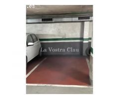 Plaza parking 11 m2 para coche grande