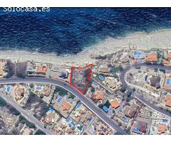 PARCELA EN VENTA PRIMERA LINEA DE PLAYA EL CAMPELLO 1.439 m2