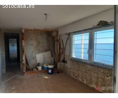Chalet en Primera Línea de Mar con 3.000 m2 de parcela.