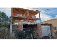 Dos Chalets pareados en venta en Aiguaviva Parc