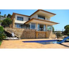 Vivienda de alto standing con espectaculares vistas al mar