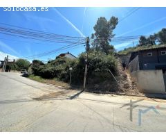Casa a 4 vientos de una planta con vistas a Montserrat