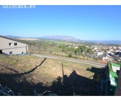 Casa a 4 vientos de una planta con vistas a Montserrat