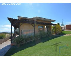 CASA JUNTO AL CAMPO DE GOLF