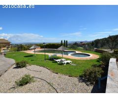 CASA JUNTO AL CAMPO DE GOLF