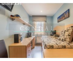 Dúplex en Venta en Can Anglada, Terrassa - Con Amplia Terraza y Mucha Luz