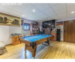 Gran casa de 300 m² y 2.700 m2 de parcela con Piscina en Fogueres de Montsoriu,