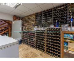 Gran casa de 300 m² y 2.700 m2 de parcela con Piscina en Fogueres de Montsoriu,