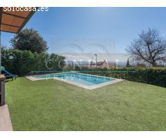 Exclusiva Casa con Piscina y Vistas espectaculares en LAmetlla del Vallès