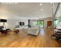 Espectacular casa con piscina climatizable en el centro de La Garriga - Alquiler