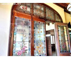 CASA MODERNISTA EN EL CENTRO DE CASSÀ DE LA SELVA CON PARCELA DE 1280M2