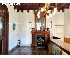CASA MODERNISTA EN EL CENTRO DE CASSÀ DE LA SELVA CON PARCELA DE 1280M2