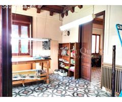 CASA MODERNISTA EN EL CENTRO DE CASSÀ DE LA SELVA CON PARCELA DE 1280M2