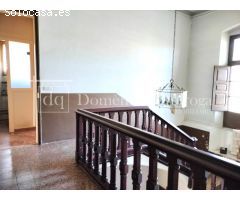 CASA MODERNISTA EN EL CENTRO DE CASSÀ DE LA SELVA CON PARCELA DE 1280M2