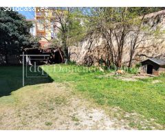 CASA MODERNISTA EN EL CENTRO DE CASSÀ DE LA SELVA CON PARCELA DE 1280M2