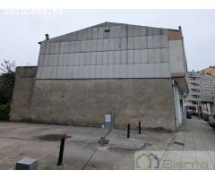 ¡Se vende bajo comercial en Plaza Galicia!