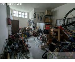 ¡Se vende bajo comercial en Plaza Galicia!
