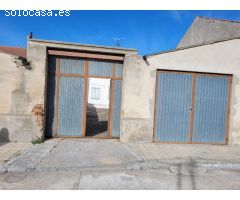 OPORTUNIDAD -PRECIO REBAJADO. CASA DE PLANTA BAJA EN NAVAS DE ORO