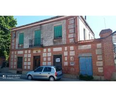 EDIFICIO INDUSTRIAL EN NAVA DE LA ASUNCION