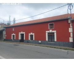 ESTUPENDA CASA EN MORALEJA DE COCA - CON PATIO - PISCINA -