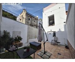 PRECIOSA CASA CON PATIO Y TERRAZA