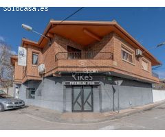 | PUB + DOS VIVIENDAS | VILLA DEL PRADO, MADRID | B2B EXPERIENCE |