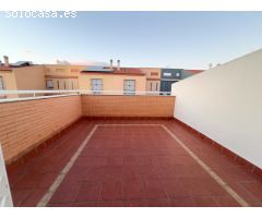 Una joya luminosa y espaciosa en La Rinconada: el hogar de tus sueños
