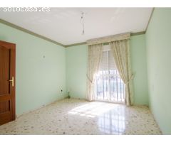 Amplia y luminosa casa en venta en San José de la Rinconada