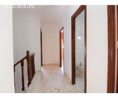Amplia y luminosa casa en venta en San José de la Rinconada