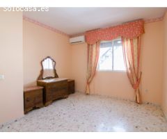 Amplia y luminosa casa en venta en San José de la Rinconada