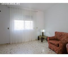 Amplia y luminosa casa en venta en San José de la Rinconada