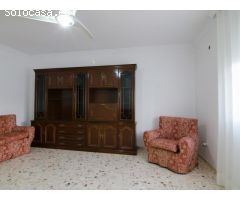 Amplia y luminosa casa en venta en San José de la Rinconada