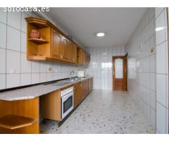 Amplia y luminosa casa en venta en San José de la Rinconada