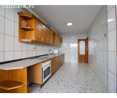 Amplia y luminosa casa en venta en San José de la Rinconada