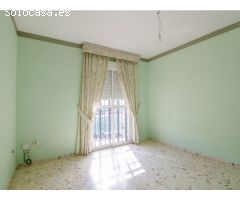 Amplia y luminosa casa en venta en San José de la Rinconada