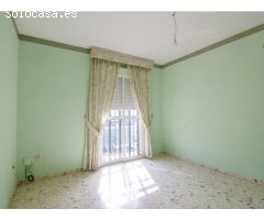 Amplia y luminosa casa en venta en San José de la Rinconada