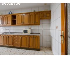 Amplia y luminosa casa en venta en San José de la Rinconada