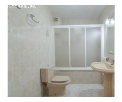 Amplia y luminosa casa en venta en San José de la Rinconada