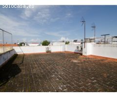 Amplia y luminosa casa en venta en San José de la Rinconada