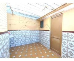 ESTUPENDO ADOSADO EN SAX CON 4 HAB. PATIO Y TERRAZA