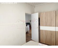 CASA PARA ENTRAR A VIVIR EN SAX CON UN GRAN PATIO
