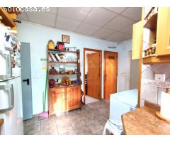 ENCANTADOR CAMPO EN MONOVAR CON 4 HABITACIONES
