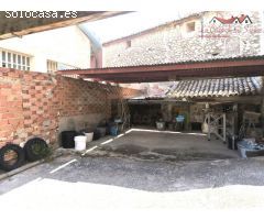 CASA ANTIGUA CON 120 M2 Y 80 M2 DE PATIO PARA REFORMAR !!