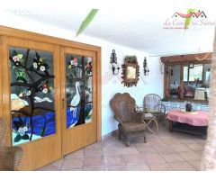 ESPECTACULAR CHALET CON PISCINA Y PISTA DE TENIS