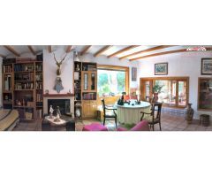 ESPECTACULAR CHALET CON PISCINA Y PISTA DE TENIS