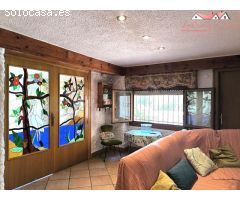 ESPECTACULAR CHALET CON PISCINA Y PISTA DE TENIS