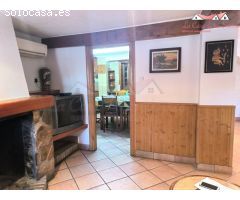 ESPECTACULAR CHALET CON PISCINA Y PISTA DE TENIS