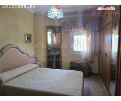 ESPECTACULAR CHALET CON PISCINA Y PISTA DE TENIS